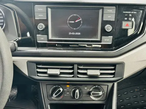 VOLKSWAGEN Polo Hatch 1.0 12V 4P 200 TSI  COMFORTLINE AUTOM�TICO, Foto 25