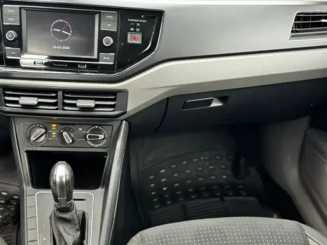 VOLKSWAGEN Polo Hatch 1.0 12V 4P 200 TSI  COMFORTLINE AUTOM�TICO, Foto 26