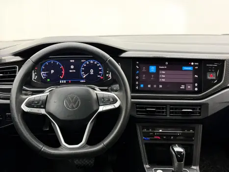 VOLKSWAGEN Polo Hatch 1.0 12V 4P 200 TSI HIGHLINE AUTOM�TICO, Foto 14