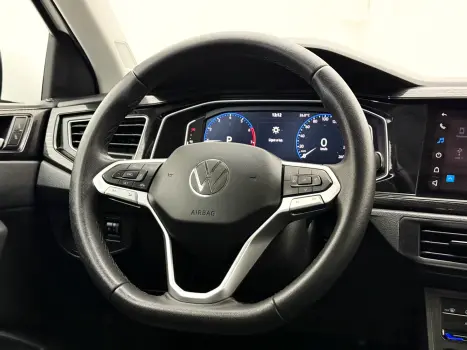 VOLKSWAGEN Polo Hatch 1.0 12V 4P 200 TSI HIGHLINE AUTOM�TICO, Foto 15