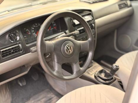 VOLKSWAGEN Santana 2.0 4P, Foto 3