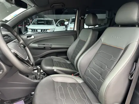 VOLKSWAGEN Saveiro 1.6 16V FLEX MSI EXTREME CABINE DUPLA, Foto 10