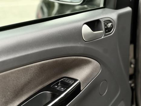 VOLKSWAGEN Saveiro 1.6 CABINE ESTENDIDA FLEX, Foto 6