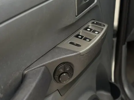 VOLKSWAGEN Space Fox 1.6 4P FLEX, Foto 9