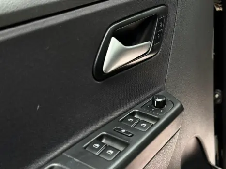 VOLKSWAGEN Space Fox 1.6 4P FLEX HIGHLINE, Foto 10