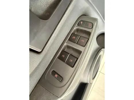 VOLKSWAGEN Space Fox 1.6 4P FLEX SPORTLINE, Foto 13
