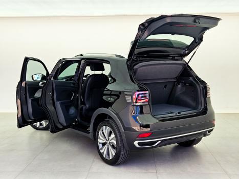 VOLKSWAGEN T-Cross 1.4 4P 250 TSI FLEX HIGHLINE AUTOMÁTICO, Foto 8 VOLKSWAGEN T-Cross 1.4 4P 250 TSI FLEX HIGHLINE AUTOMÁTICO, Foto 8