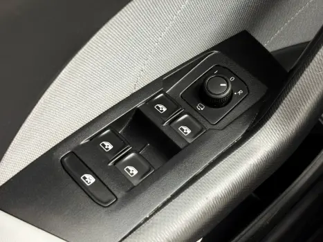 VOLKSWAGEN T-Cross 1.0 4P 200 TSI FLEX COMFORTLINE AUTOMTICO, Foto 11