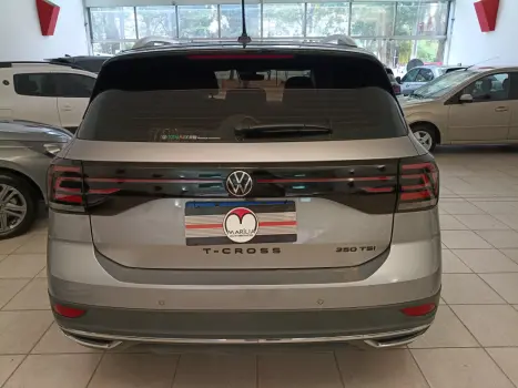 VOLKSWAGEN T-Cross 1.4 4P 250 TSI FLEX HIGHLINE AUTOMTICO, Foto 4
