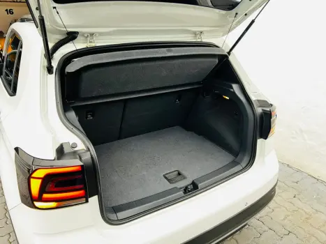 VOLKSWAGEN T-Cross 1.0 4P 200 TSI FLEX COMFORTLINE AUTOM�TICO, Foto 8