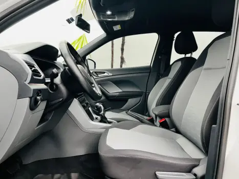 VOLKSWAGEN T-Cross 1.0 4P 200 TSI FLEX COMFORTLINE AUTOM�TICO, Foto 14