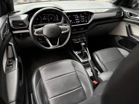 VOLKSWAGEN T-Cross 1.4 4P 250 TSI FLEX HIGHLINE AUTOM�TICO, Foto 11