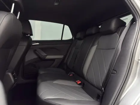 VOLKSWAGEN T-Cross 1.0 4P 200 TSI FLEX COMFORTLINE AUTOM�TICO, Foto 10