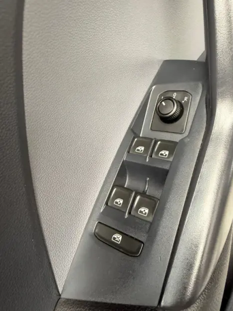 VOLKSWAGEN T-Cross 1.0 4P 200 TSI FLEX AUTOM�TICO, Foto 8