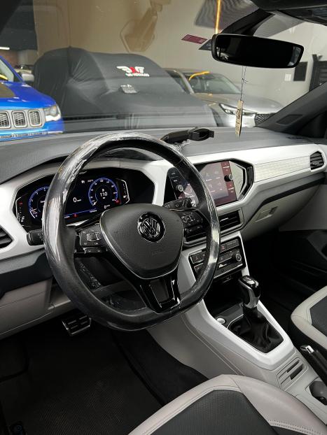 VOLKSWAGEN T-Cross 1.4 4P 250 TSI FLEX HIGHLINE AUTOM�TICO, Foto 22