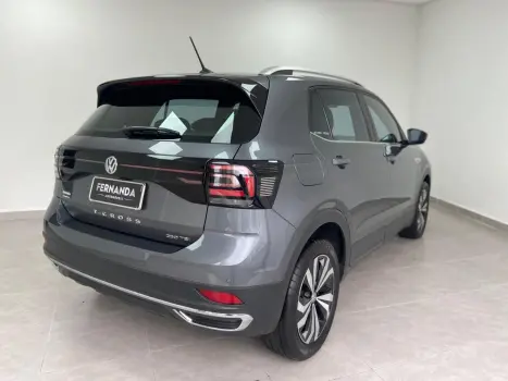VOLKSWAGEN T-Cross 1.4 4P 250 TSI FLEX HIGHLINE AUTOM�TICO, Foto 3