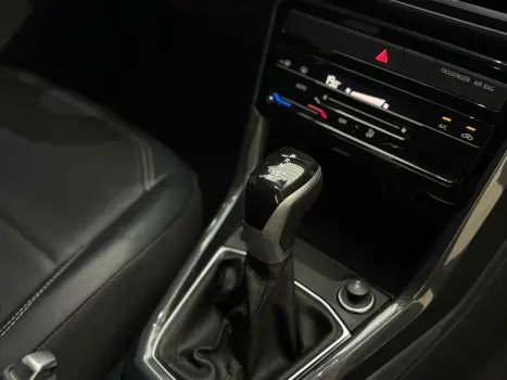 VOLKSWAGEN T-Cross 1.4 4P 250 TSI FLEX HIGHLINE AUTOM�TICO, Foto 19