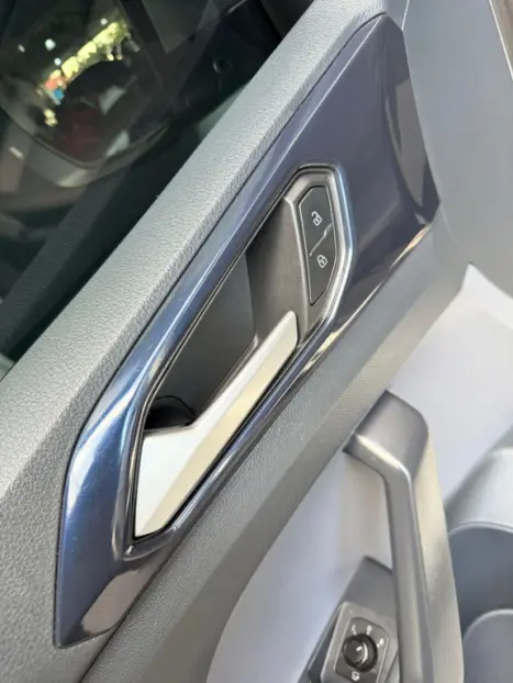 VOLKSWAGEN T-Cross 1.0 4P 200 TSI FLEX COMFORTLINE AUTOM�TICO, Foto 12