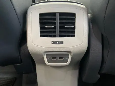 VOLKSWAGEN T-Cross 1.4 4P 250 TSI FLEX HIGHLINE AUTOM�TICO, Foto 12