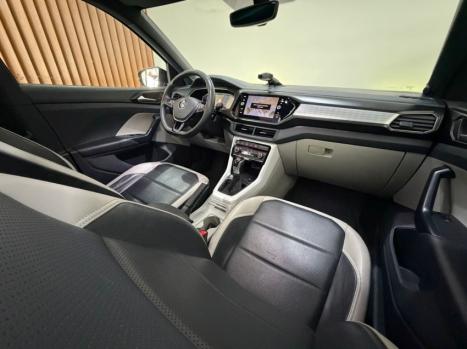 VOLKSWAGEN T-Cross 1.4 4P 250 TSI FLEX HIGHLINE AUTOM�TICO, Foto 4