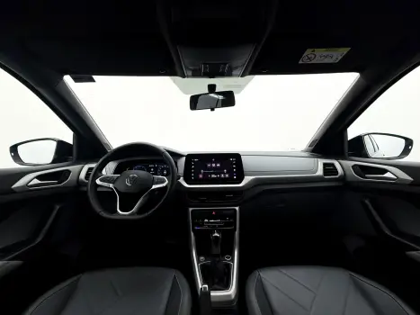 VOLKSWAGEN T-Cross 1.0 4P 200 TSI FLEX COMFORTLINE AUTOM�TICO, Foto 15