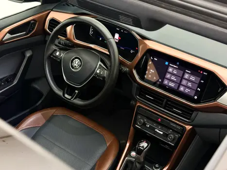 VOLKSWAGEN T-Cross 1.0 4P 200 TSI FLEX COMFORTLINE AUTOM�TICO, Foto 16