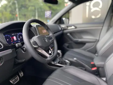 VOLKSWAGEN T-Cross 1.4 4P 250 TSI FLEX HIGHLINE AUTOM�TICO, Foto 5