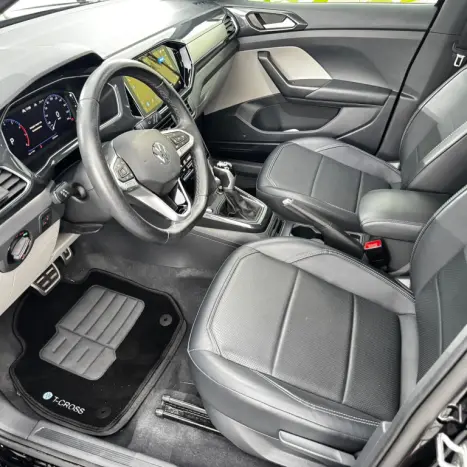 VOLKSWAGEN T-Cross 1.4 4P 250 TSI FLEX HIGHLINE AUTOM�TICO, Foto 28