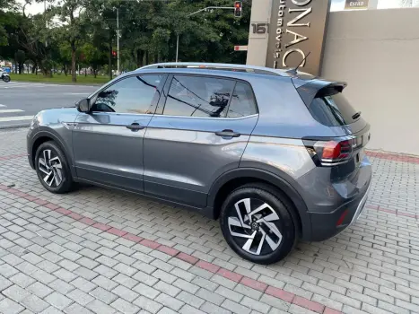 VOLKSWAGEN T-Cross 1.4 4P 250 TSI FLEX HIGHLINE AUTOM�TICO, Foto 4
