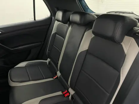 VOLKSWAGEN T-Cross 1.4 4P 250 TSI FLEX HIGHLINE AUTOM�TICO, Foto 10