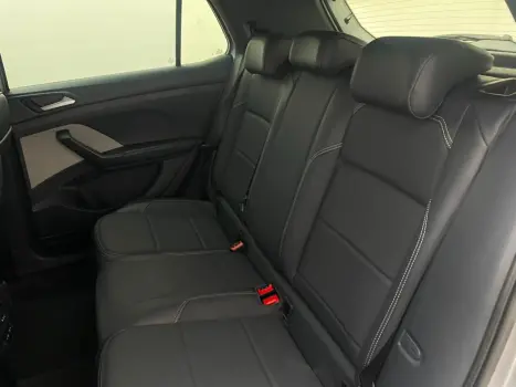 VOLKSWAGEN T-Cross 1.4 4P 250 TSI FLEX HIGHLINE AUTOM�TICO, Foto 10
