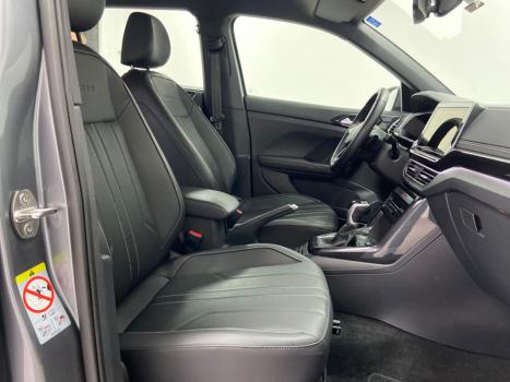 VOLKSWAGEN T-Cross 1.4 4P 250 TSI FLEX HIGHLINE AUTOM�TICO, Foto 10