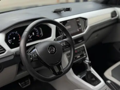 VOLKSWAGEN T-Cross 1.4 4P 250 TSI FLEX HIGHLINE AUTOM�TICO, Foto 3