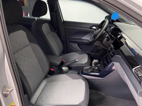 VOLKSWAGEN T-Cross 1.0 4P 200 TSI FLEX COMFORTLINE AUTOMÁTICO, Foto 12