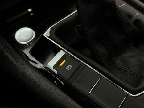 VOLKSWAGEN Taos 1.4 16V 4P FLEX 250 TSI HIGHLINE AUTOM�TICO, Foto 24