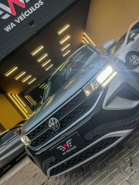 VOLKSWAGEN Taos 1.4 16V 4P FLEX 250 TSI COMFORTLINE AUTOM�TICO, Foto 16