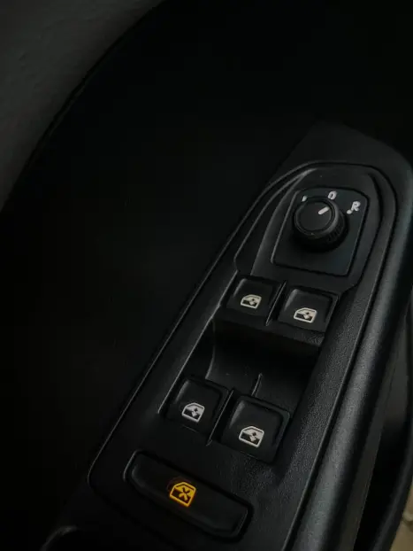 VOLKSWAGEN Taos 1.4 16V 4P FLEX 250 TSI COMFORTLINE AUTOM�TICO, Foto 8