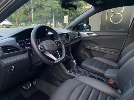 VOLKSWAGEN Taos 1.4 16V 4P FLEX 250 TSI HIGHLINE AUTOM�TICO, Foto 5