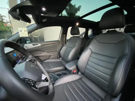 VOLKSWAGEN Taos 1.4 16V 4P FLEX 250 TSI HIGHLINE AUTOM�TICO, Foto 6