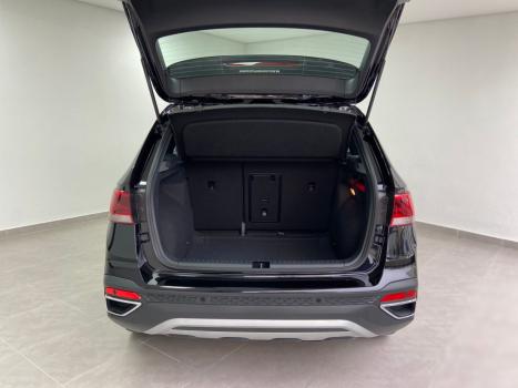 VOLKSWAGEN Taos 1.4 16V 4P FLEX 250 TSI HIGHLINE AUTOM�TICO, Foto 17