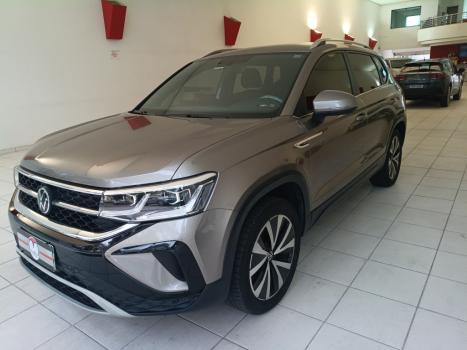 VOLKSWAGEN Taos 1.4 16V 4P FLEX 250 TSI HIGHLINE AUTOM�TICO, Foto 3