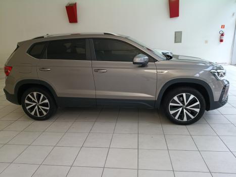 VOLKSWAGEN Taos 1.4 16V 4P FLEX 250 TSI HIGHLINE AUTOM�TICO, Foto 4