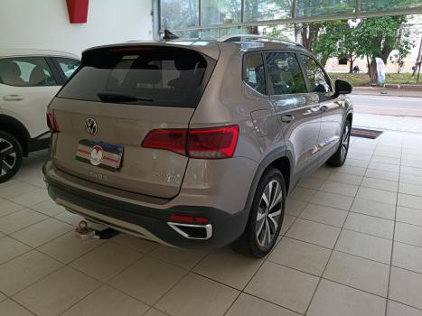 VOLKSWAGEN Taos 1.4 16V 4P FLEX 250 TSI HIGHLINE AUTOM�TICO, Foto 5