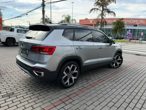VOLKSWAGEN Taos 1.4 16V 4P FLEX 250 TSI HIGHLINE AUTOM�TICO, Foto 4