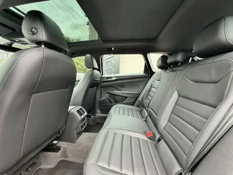 VOLKSWAGEN Taos 1.4 16V 4P FLEX 250 TSI HIGHLINE AUTOMÁTICO, Foto 8