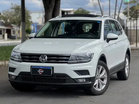 VOLKSWAGEN Tiguan 1.4 250 TSI TOTAL FLEX ALLSPACE COMFORTLINE TURBO AUTOMTICO TIPTRONIC, Foto 1