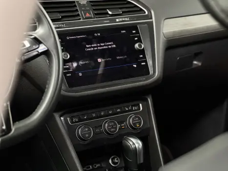 VOLKSWAGEN Tiguan 1.4 250 TSI TOTAL FLEX ALLSPACE COMFORTLINE TURBO AUTOMTICO TIPTRONIC, Foto 10