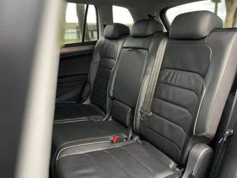 VOLKSWAGEN Tiguan 1.4 250 TSI TOTAL FLEX ALLSPACE COMFORTLINE TURBO AUTOMTICO TIPTRONIC, Foto 13
