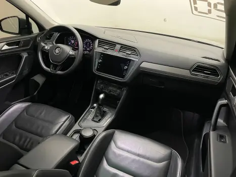 VOLKSWAGEN Tiguan 1.4 250 TSI TOTAL FLEX ALLSPACE COMFORTLINE TURBO AUTOM�TICO TIPTRONIC, Foto 11