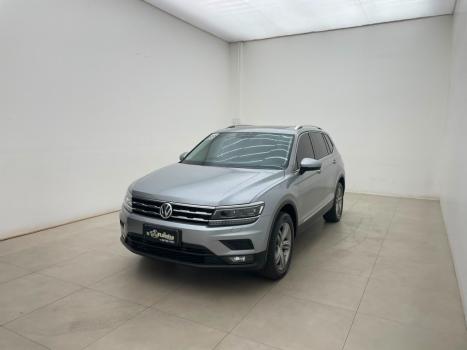 VOLKSWAGEN Tiguan 1.4 250 TSI TOTAL FLEX ALLSPACE COMFORTLINE TURBO AUTOM�TICO TIPTRONIC, Foto 2